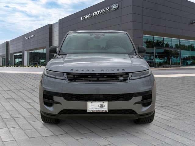 Used 2023  Land Rover SE image 8