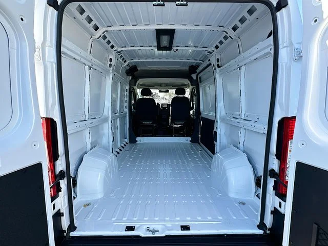 New 2026 Bright White Clear-Coat Exterior Paint RAM High Roof image 6