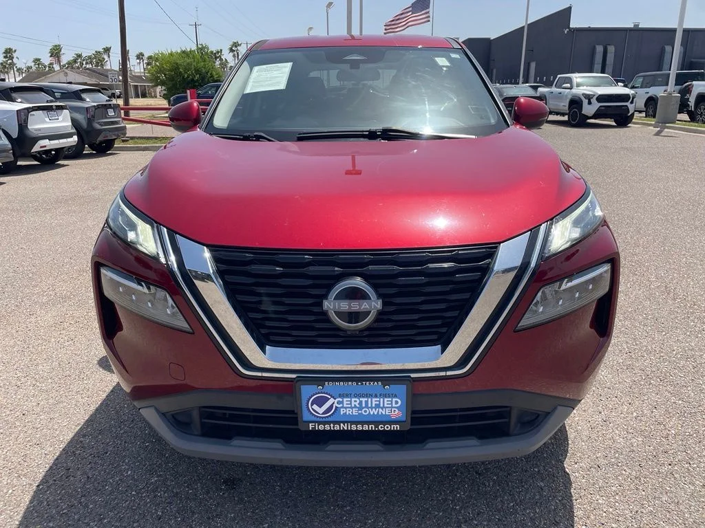 Used 2022 Red Nissan SV image 2