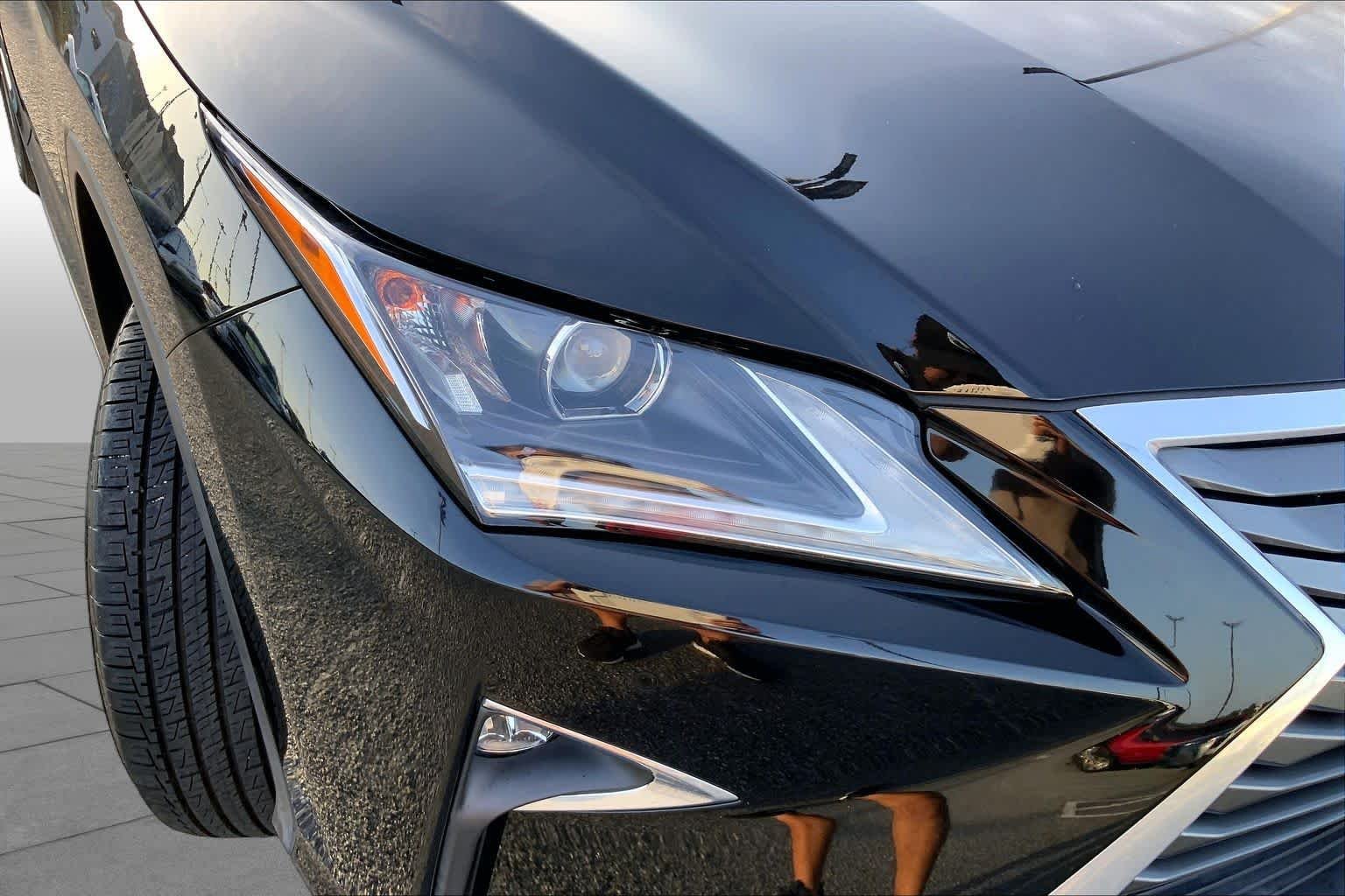 Used 2019 Obsidian Lexus  image 26