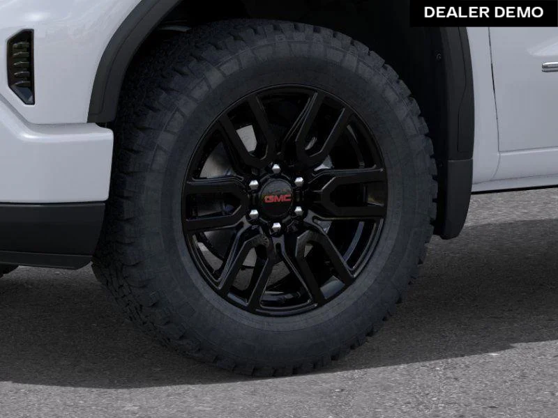 Used 2026  GMC Pro image 9