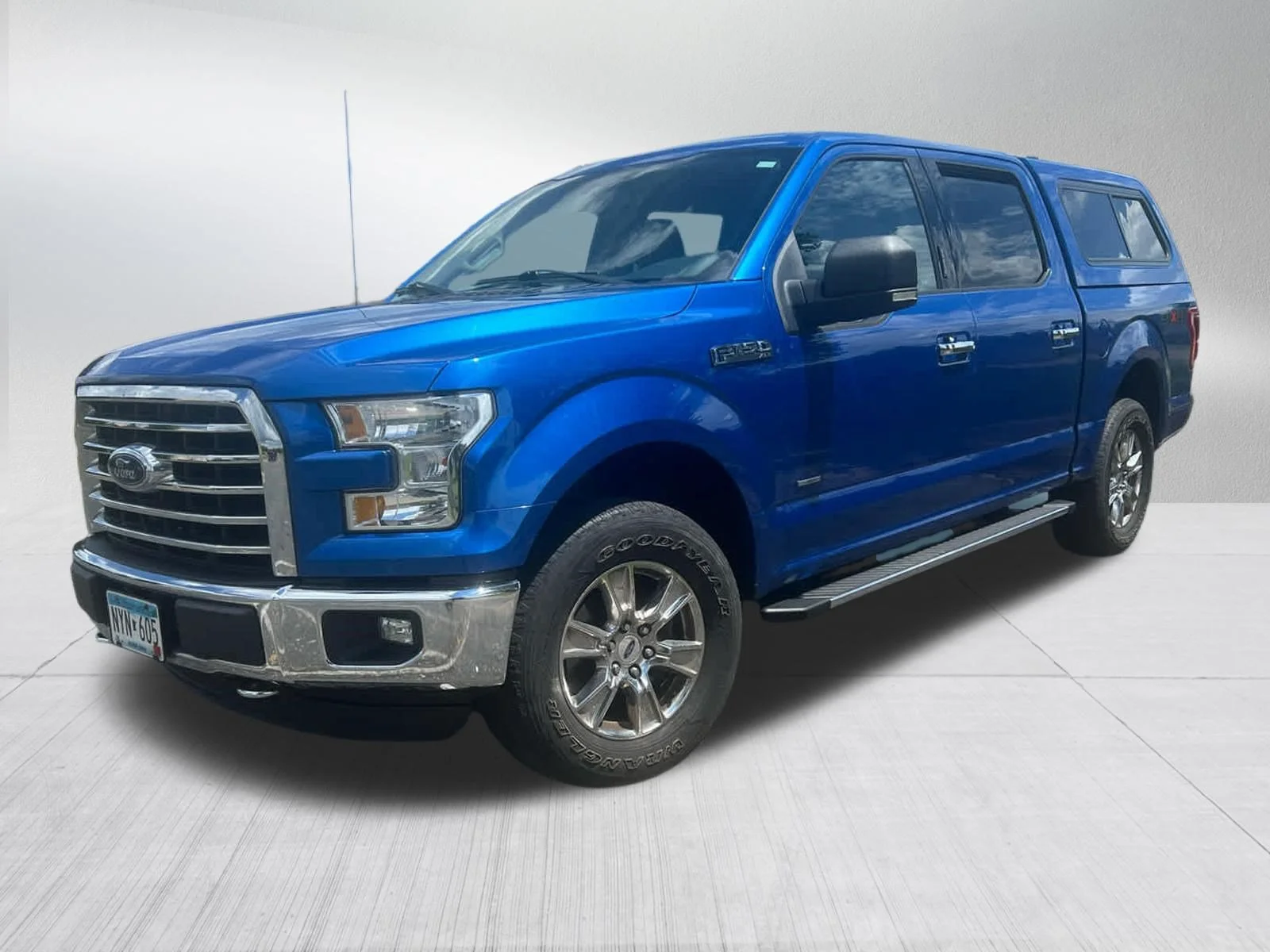 Used 2016 Blue Flame Metallic Ford XLT image 3