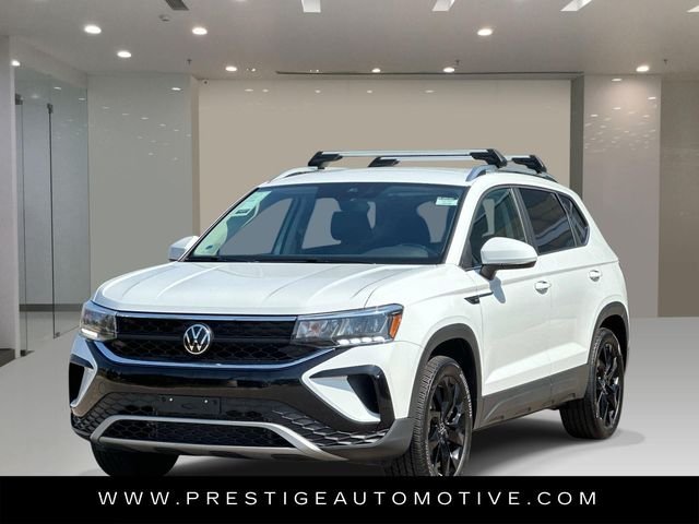 2023 Volkswagen Taos 1.5T SE 4Motion's photo