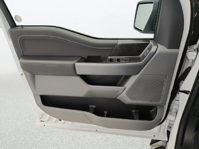 Certified Used 2023 Oxford White Ford XLT image 22