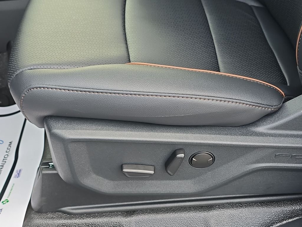 2026 Ford F-350 Super Duty Lariat - Photo 18