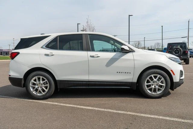 Used 2023 White Chevrolet LT image 5