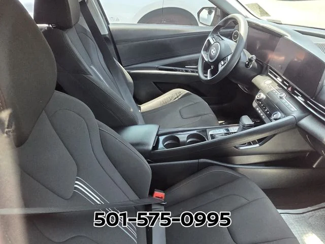 Used 2024 Silver Hyundai Blue image 9