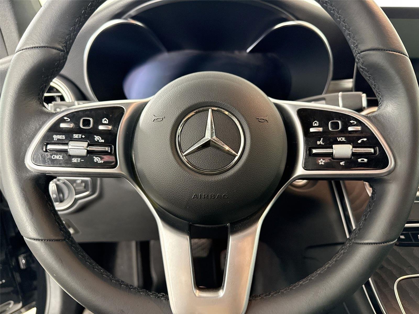 Used 2022 Black Mercedes-Benz GLC 300 image 16