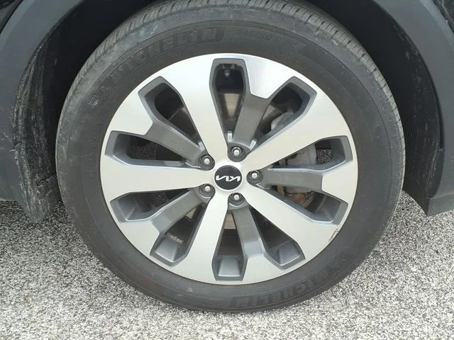 Used 2022  Kia SX image 27