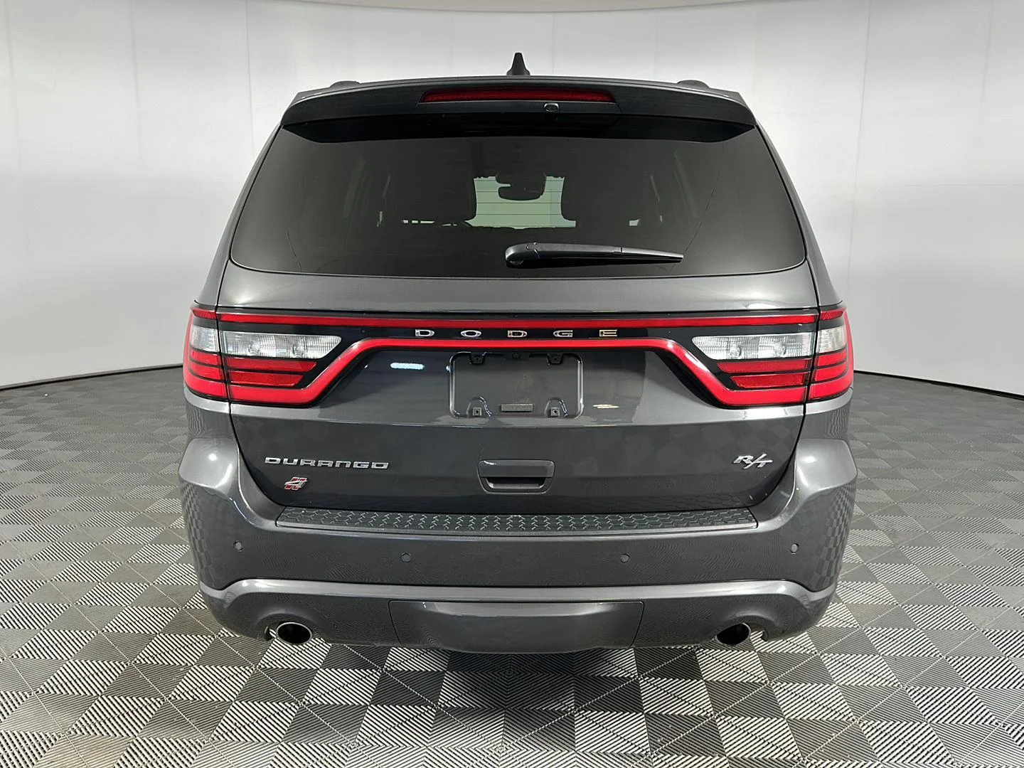 Used 2025 Vapour Grey Dodge R/T image 28