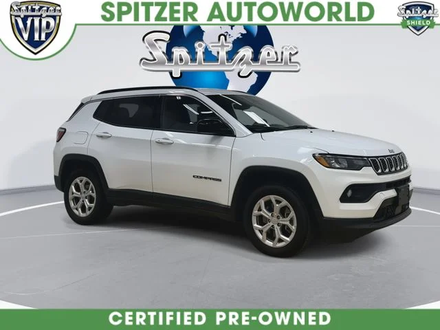Used 2024 White Jeep Latitude image 3