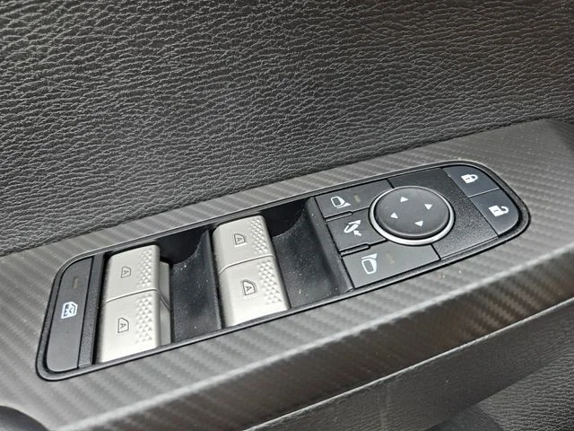 Used 2025 Gray Mitsubishi SE image 36
