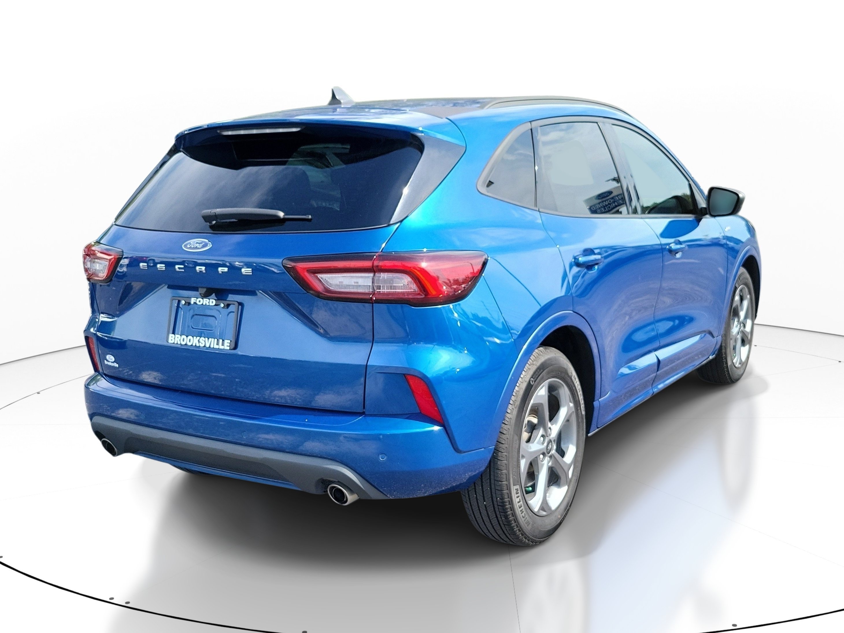 Used 2023 Blue Metallic Ford ST-Line image 5