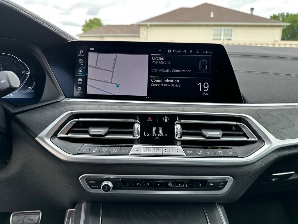 Used 2022 Phytonic Blue Metallic BMW xDrive40i image 35