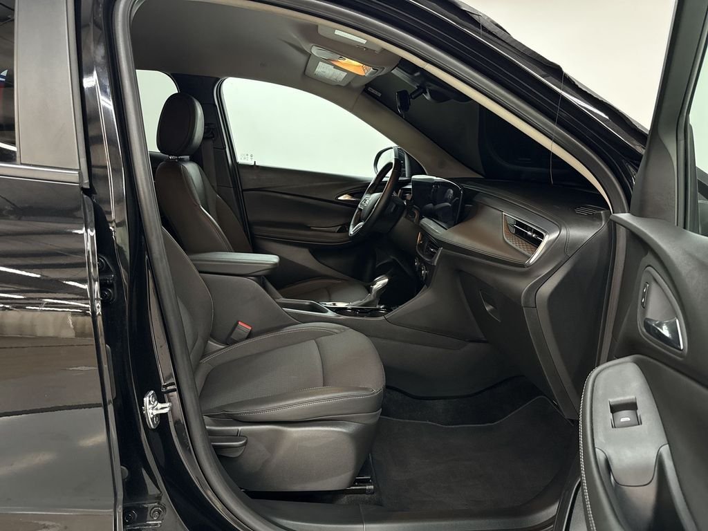Used 2024 Ebony Twilight Metallic Buick Preferred image 17