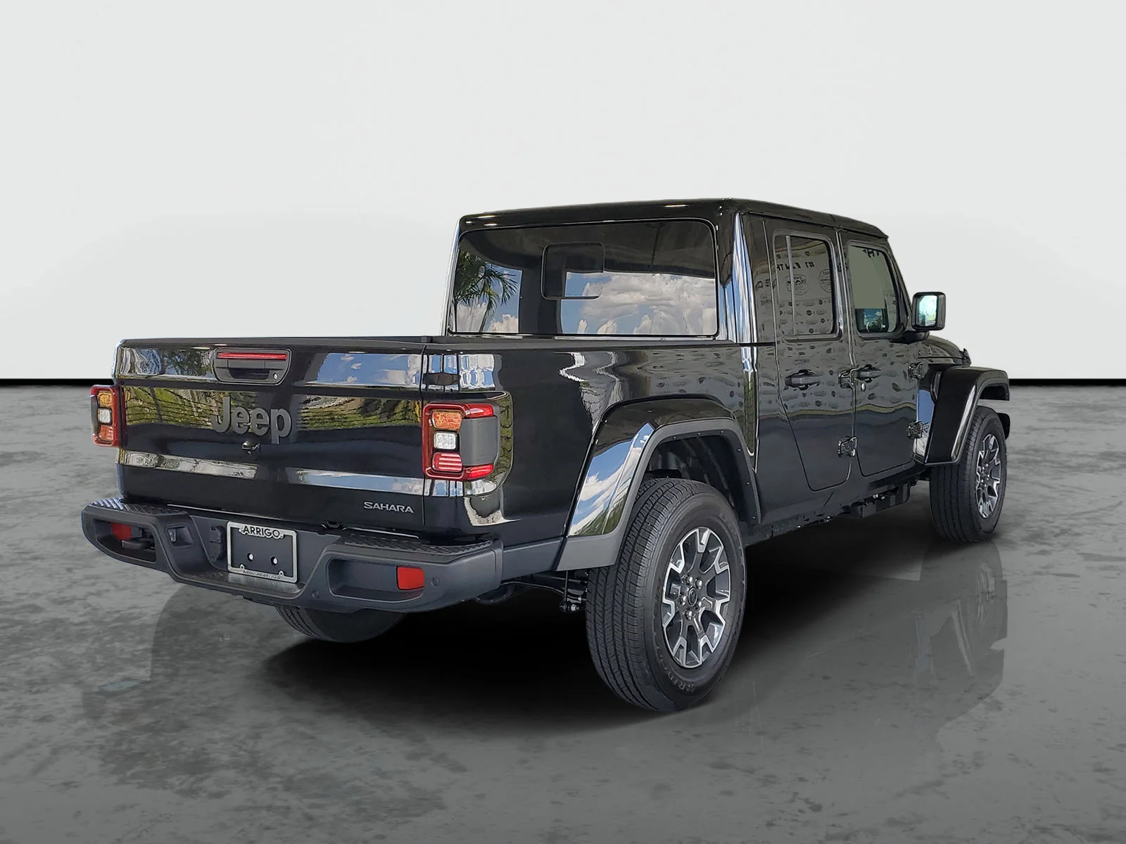New 2026 Black Clear-Coat Exterior Paint Jeep Sahara image 1
