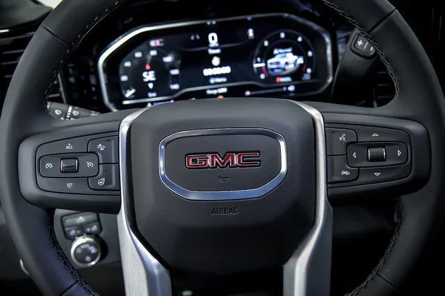 2025 GMC Sierra 1500 SLE - Photo 13