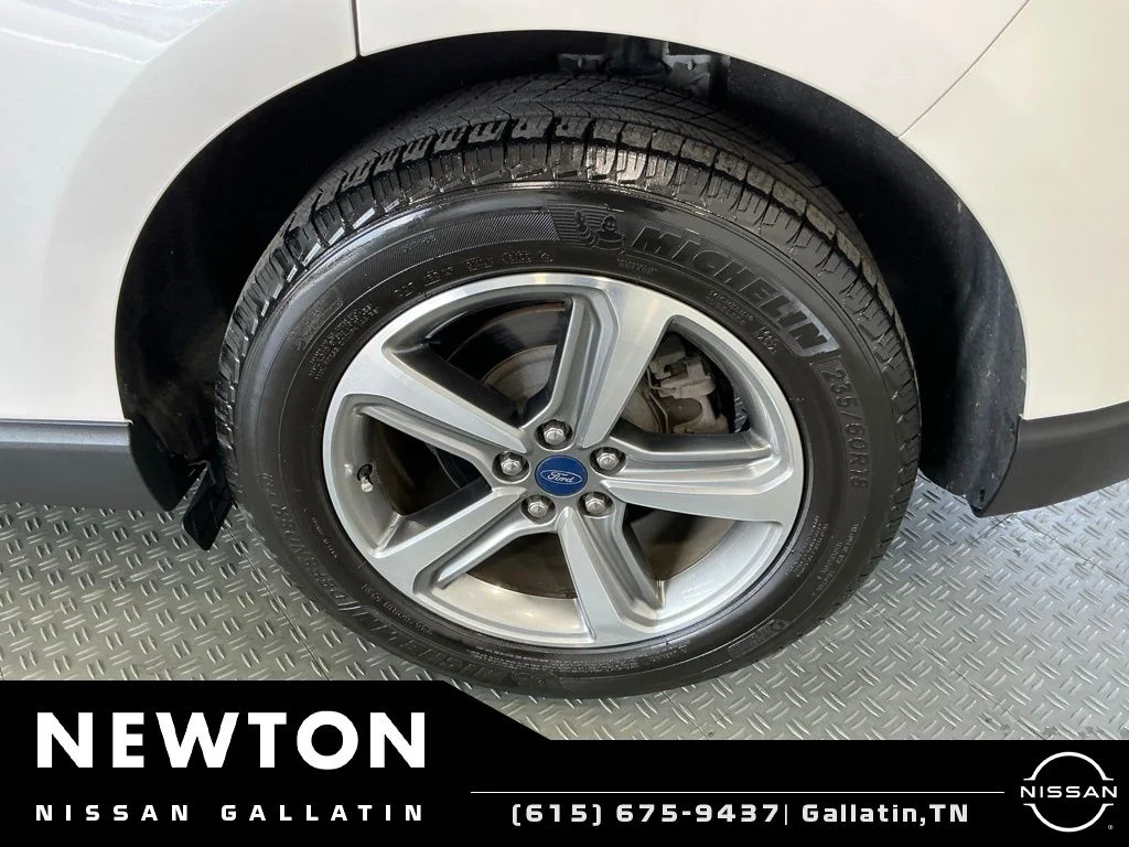 Used 2019 White Platinum Clearcoat Metallic Ford Titanium image 53