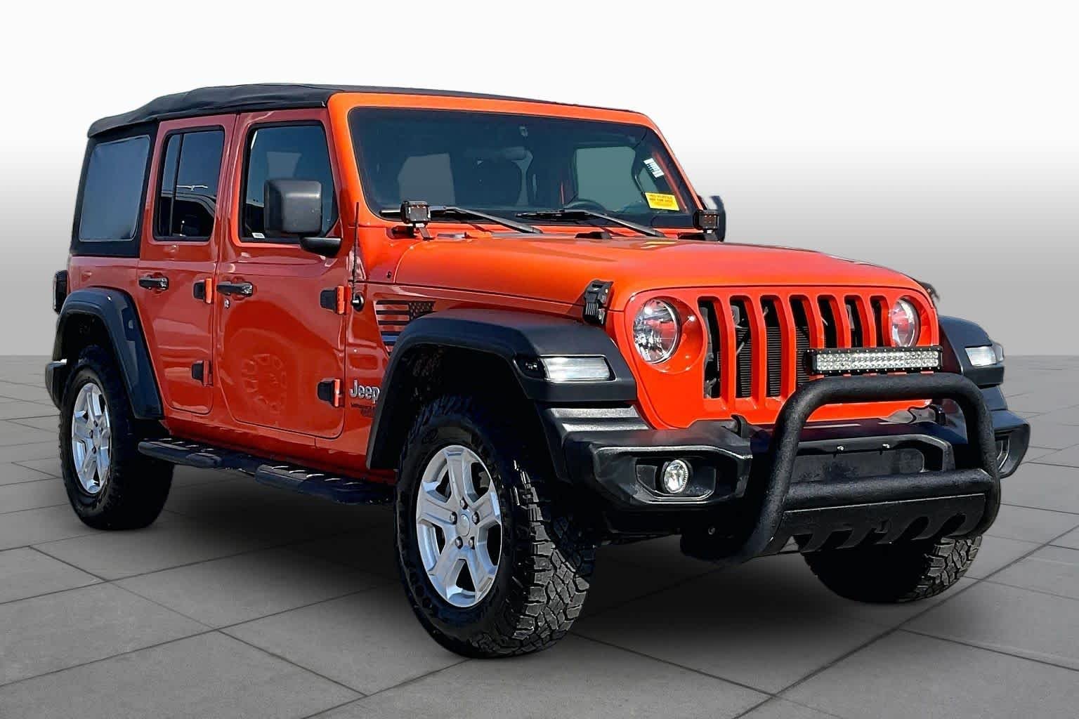 Used 2018 Punk'n Clearcoat Metallic Jeep Sport S image 3