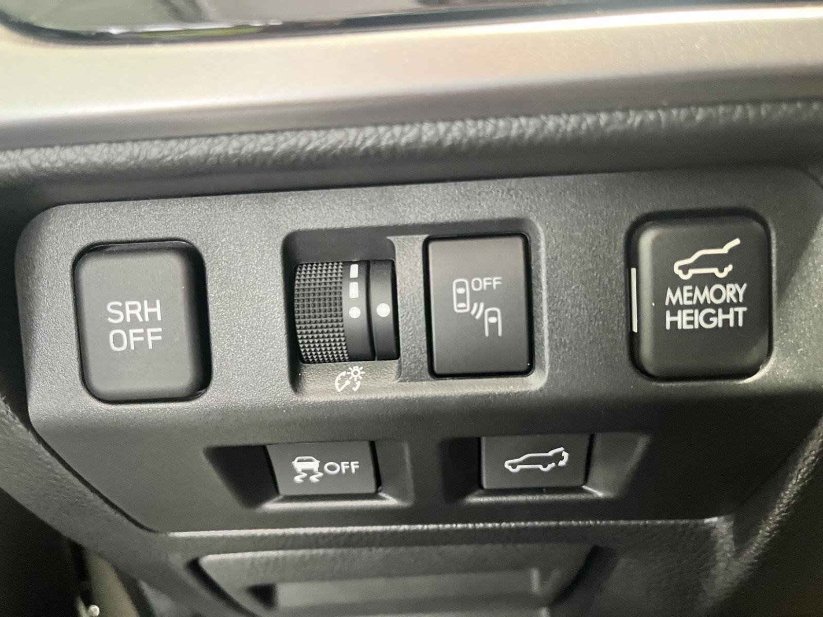 Used 2018 Crystal White Pearl Subaru Touring image 37