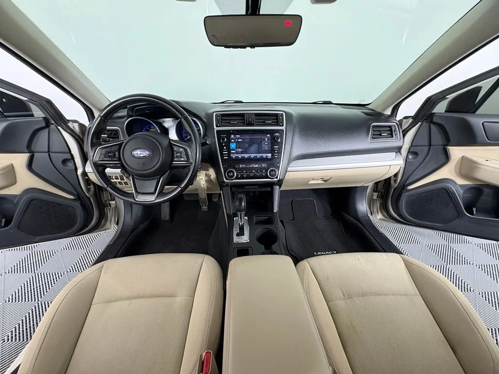 Used 2018 Gray Subaru 2.5i image 4