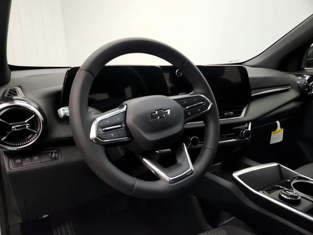 New 2027 White Chevrolet LT image 18