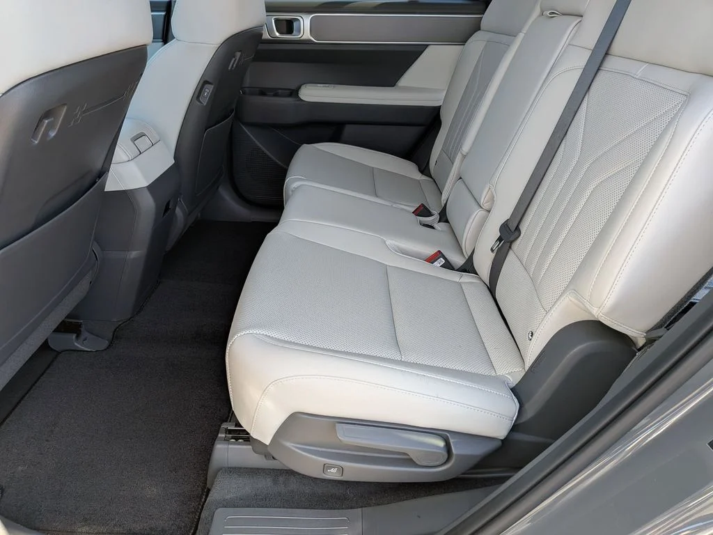 New 2026 Gray Hyundai SEL image 23