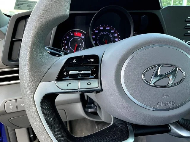 Used 2023 Blue Hyundai SEL image 11