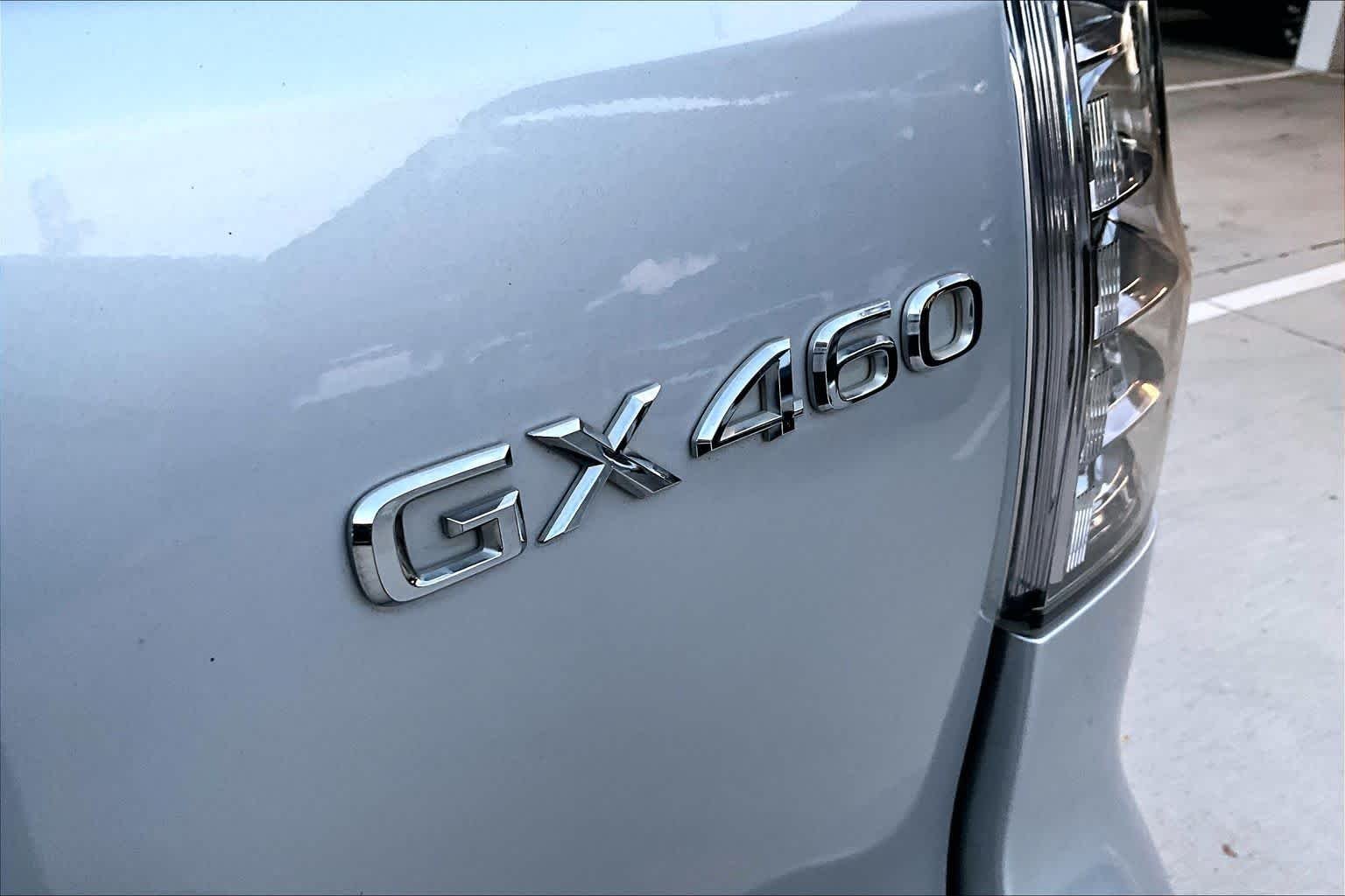 Used 2014 Tungsten Pearl Lexus Luxury image 9