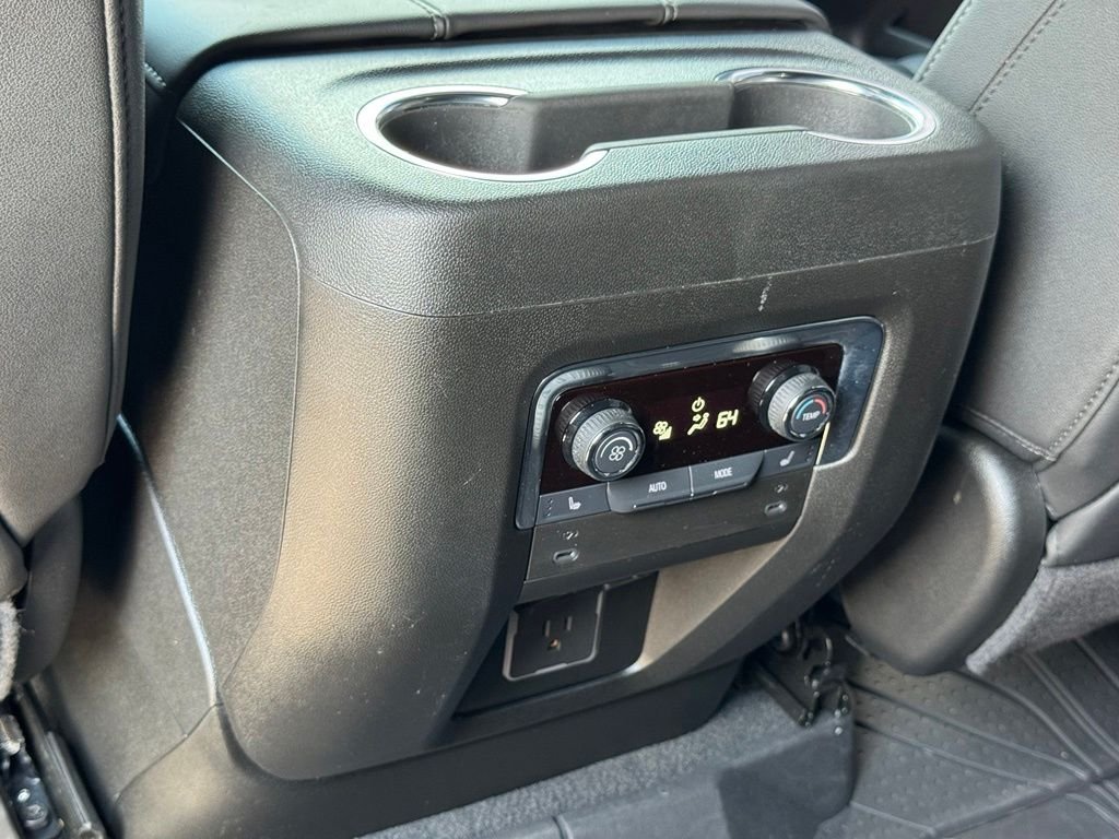Used 2025 Gray Chevrolet Z71 image 37