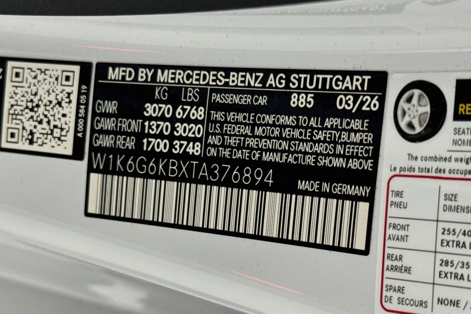 New 2026 MANUFAKTUR Moonlight White Metal Mercedes-Benz S 580e 4MATIC® Sedan image 25