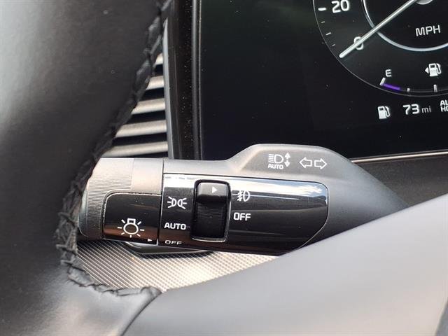 Used 2023 Glacial White Pearl Kia SX-Prestige image 26