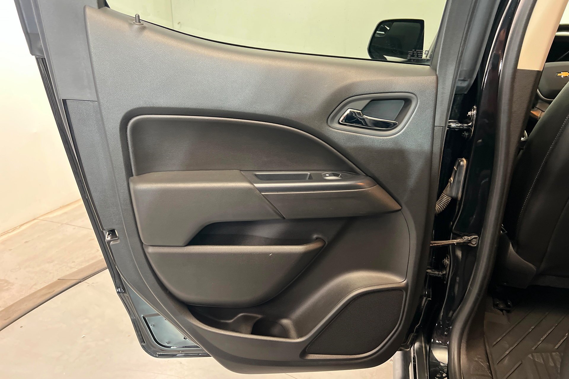 Used 2021 Black Chevrolet 4WD ZR2 image 19