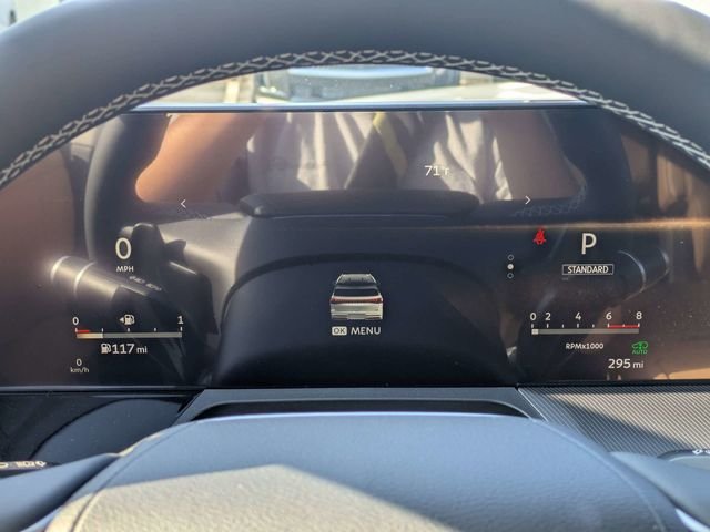 New 2026 RADIANT WHITE INFINITI Luxe 2WD image 32