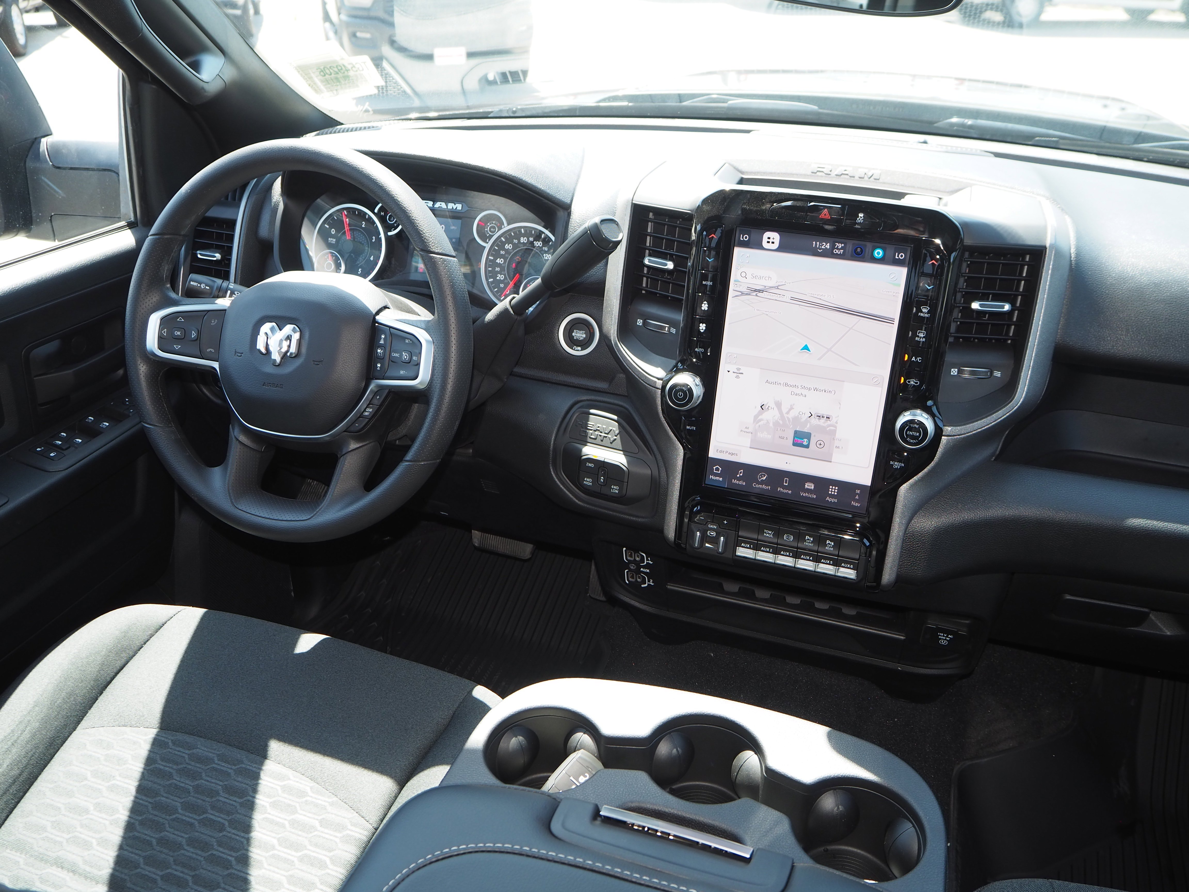 2025 RAM 2500 Tradesman - Photo 21