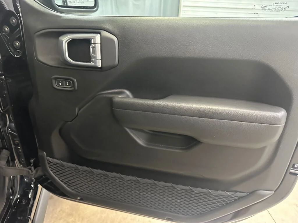 Certified Used 2026 Black Clearcoat Jeep Rubicon image 27