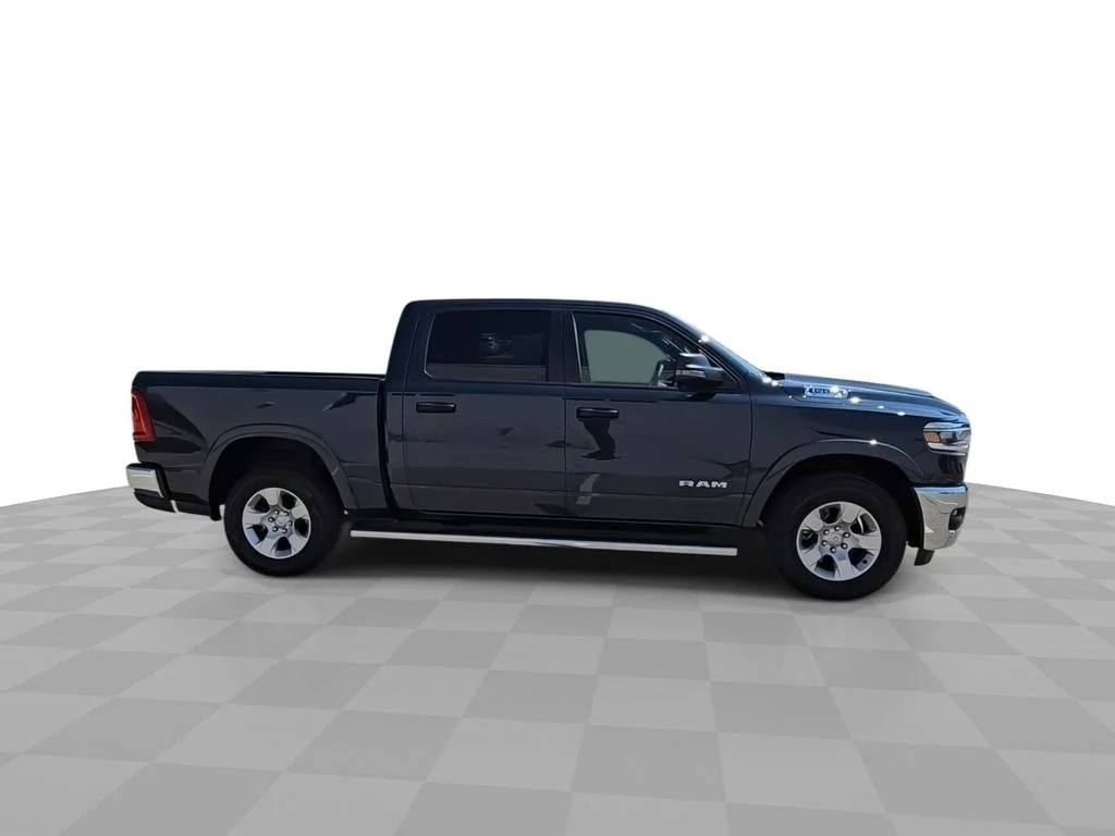 Used 2025 Blue Ram Big Horn/Lone Star image 9