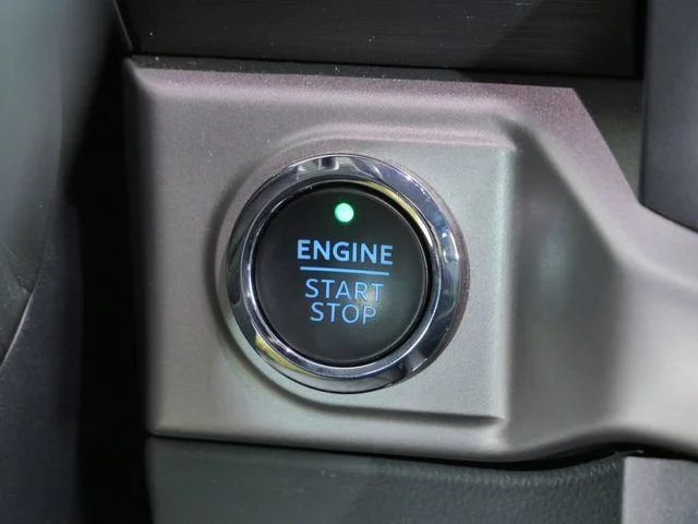 Certified Used 2023 Blue Ford XLT image 30