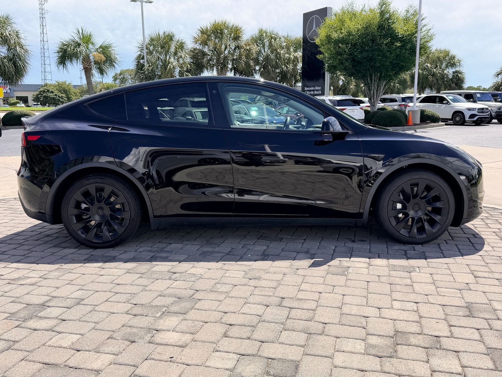 Used 2021 Solid Black Tesla Standard Range image 8