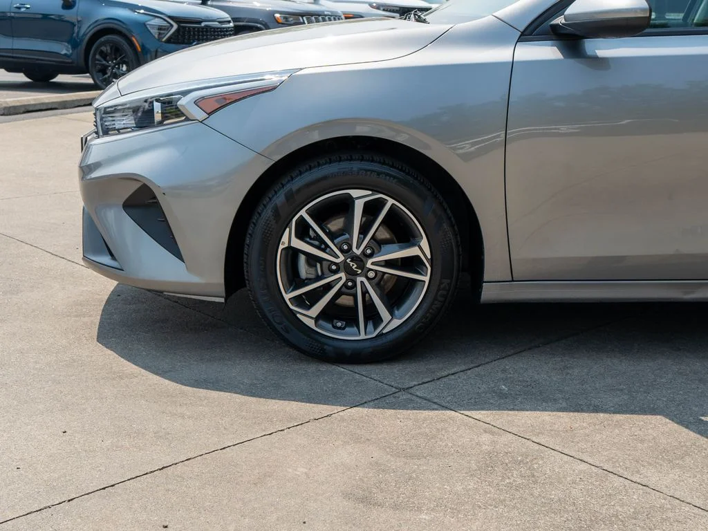 Used 2023 Gray Kia LXS image 25