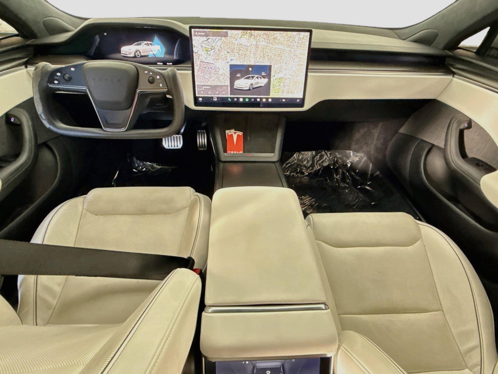 Used 2022  Tesla Plaid image 26