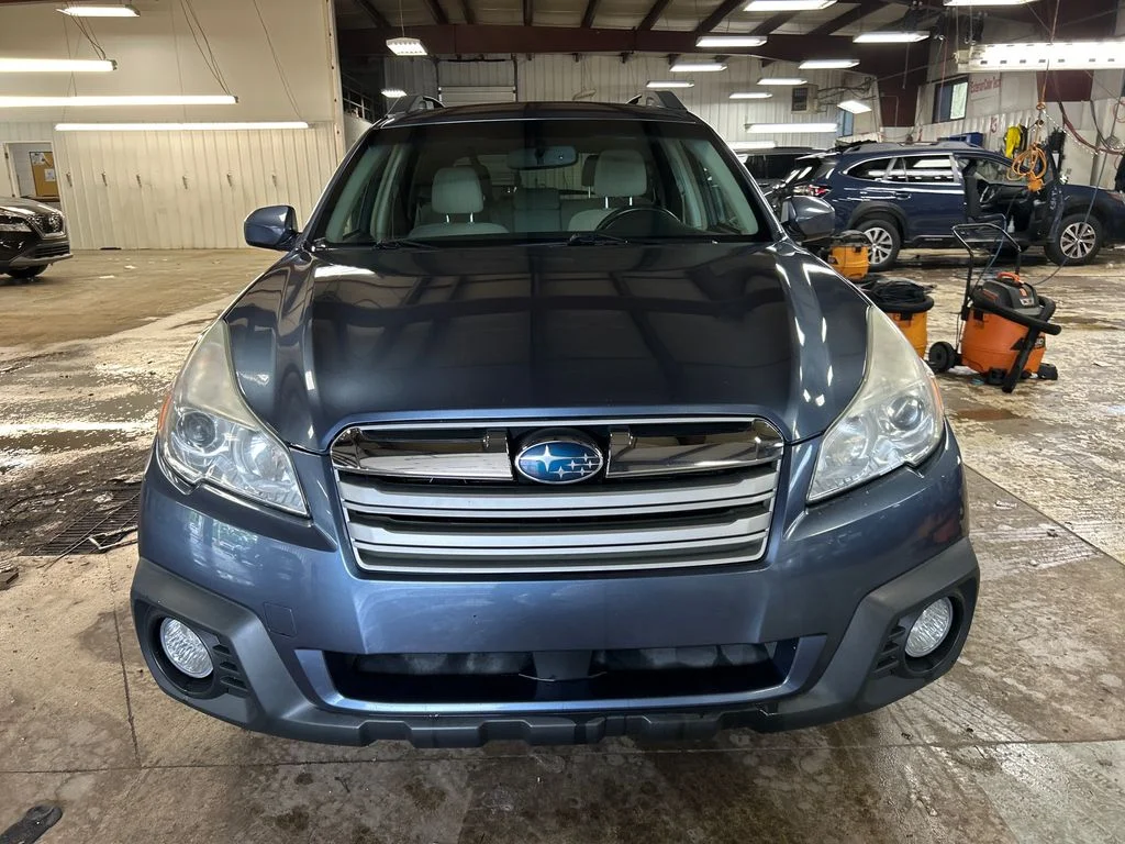 Used 2014 Blue Subaru 2.5i Premium image 8