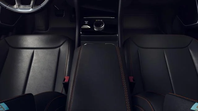 New 2026 Diamond Black Crystal Pearl-Coat Exterior Paint Jeep Limited image 30
