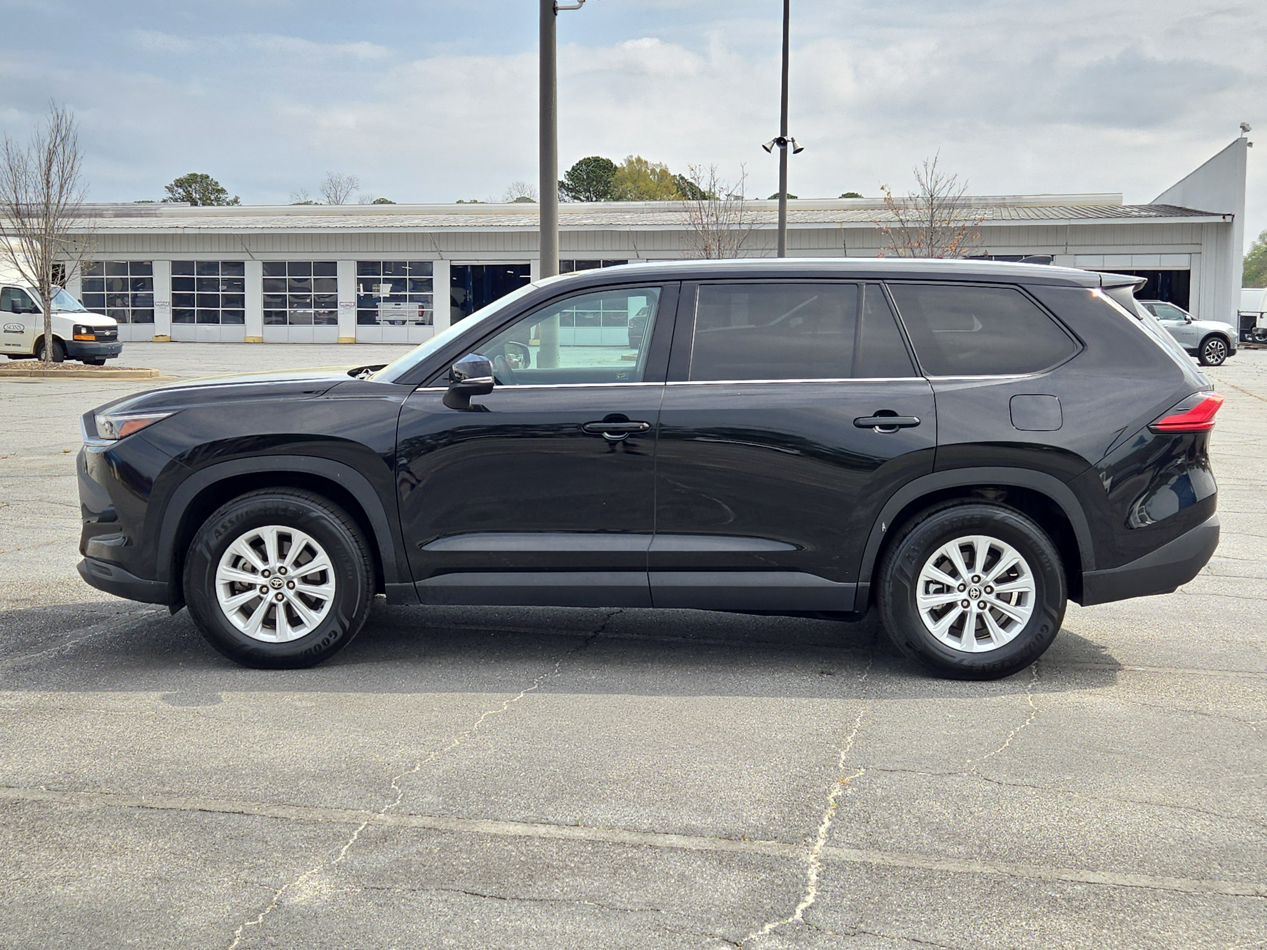 Used 2024 Black Toyota XLE image 15