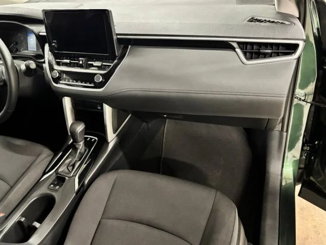 Used 2023 Green Toyota LE image 21