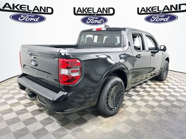 New 2026 Black Ford Lobo High image 4