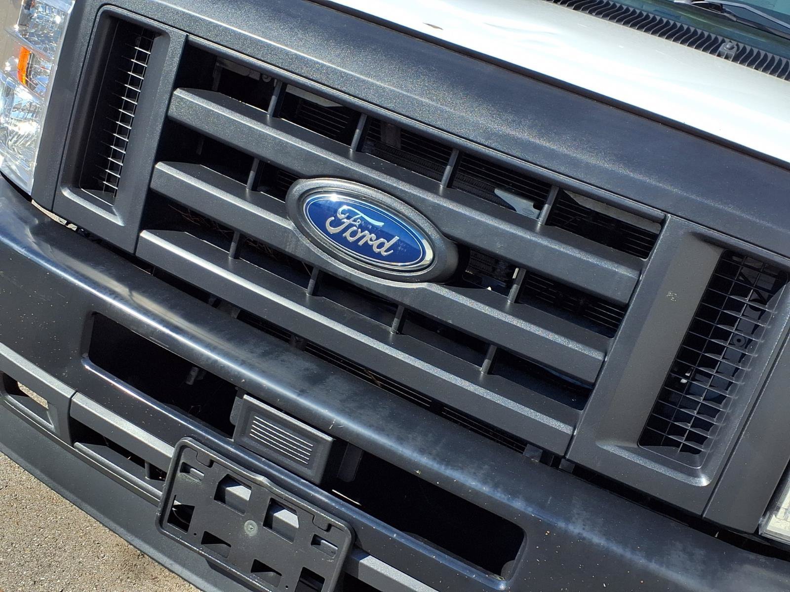 Used 2022 Oxford White Ford Base image 28