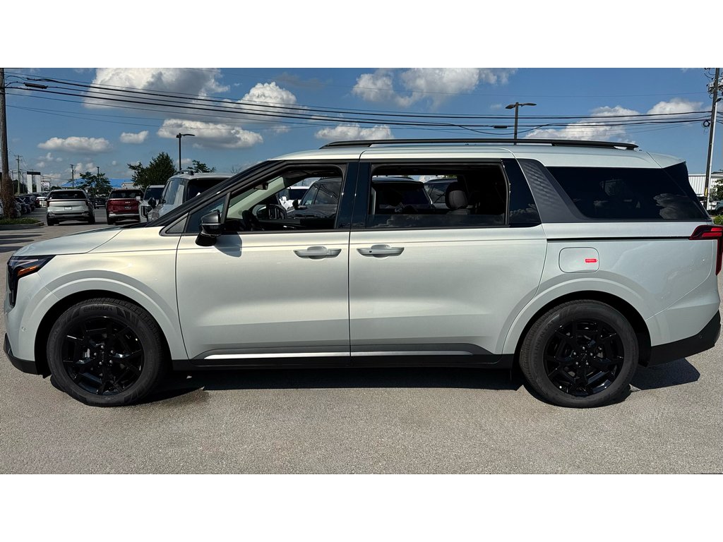 New 2027 Ivory Silver Kia SX image 28