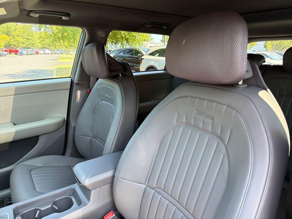 New 2027 Interstellar Gray Kia X-Line S image 12
