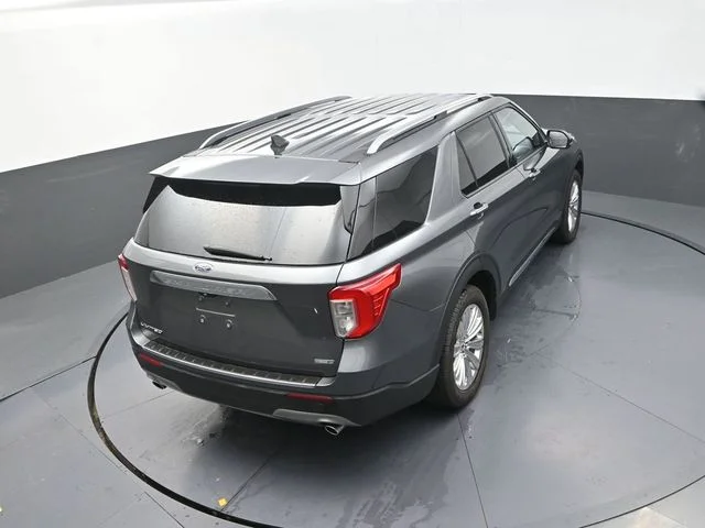 Used 2023 Gray Ford Limited image 29